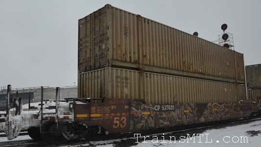 Car/wagon CP527431 right side / coté droit